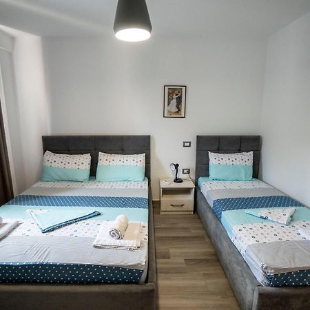 Tuttomondo Apartments Голем Екстер'єр фото