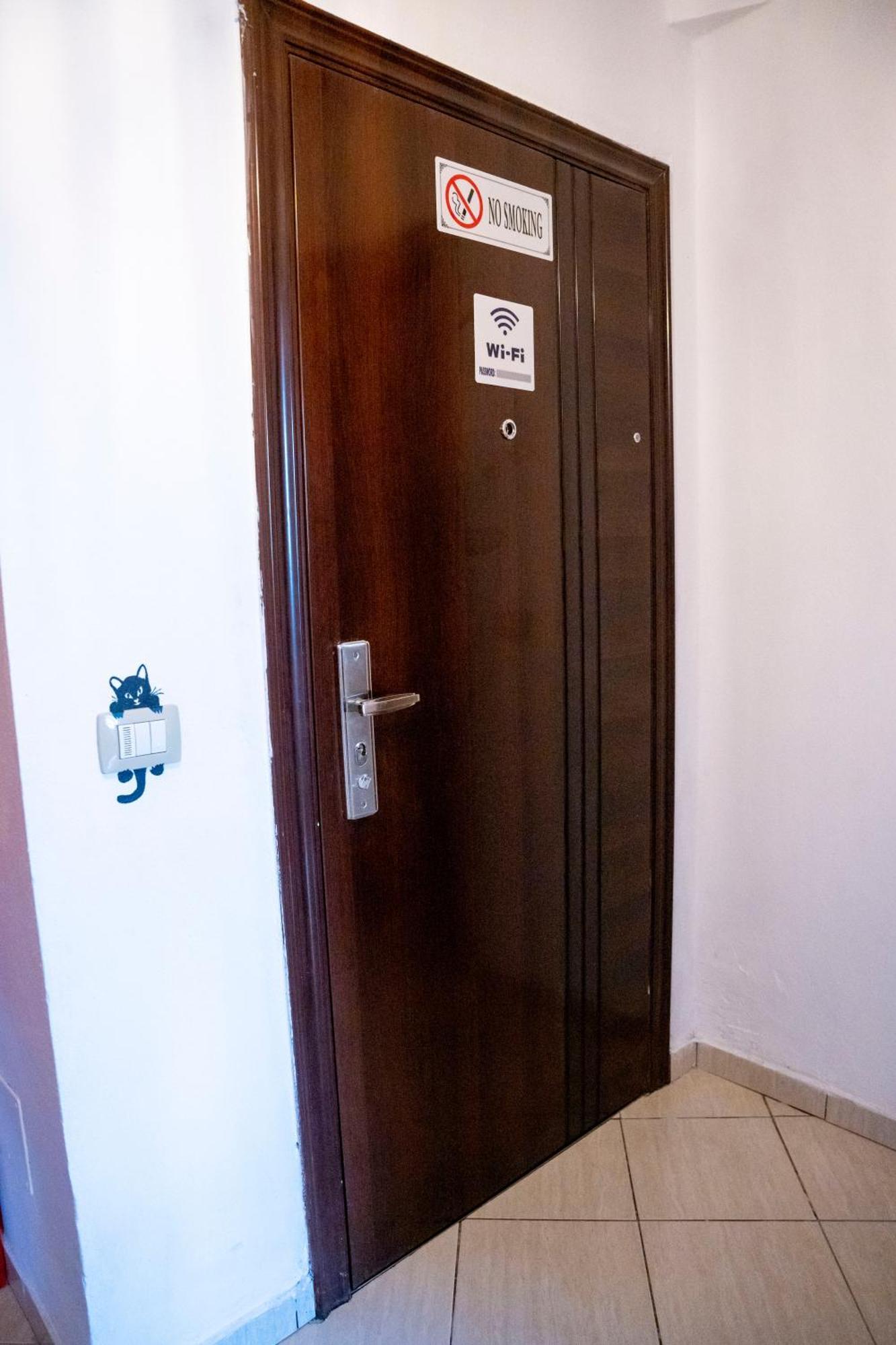 Tuttomondo Apartments Голем Екстер'єр фото