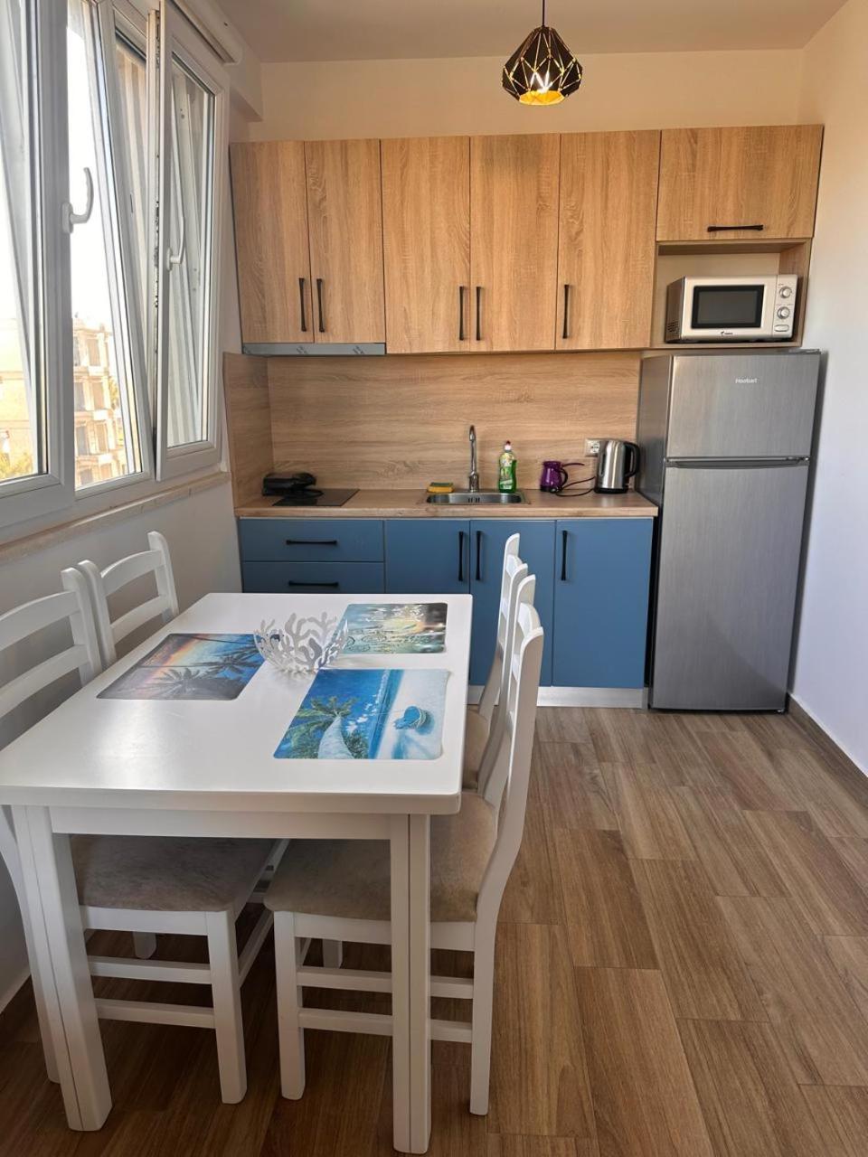 Tuttomondo Apartments Голем Екстер'єр фото